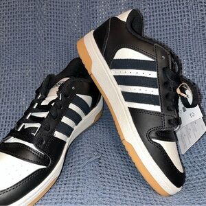 adidas Breakstart J, Core Black/Cloud White, Size: 3.5Y